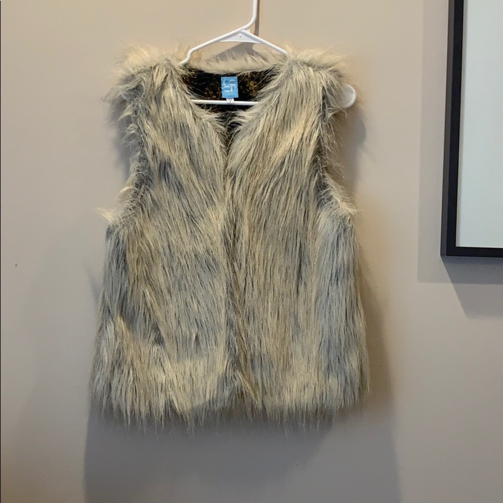 Barneys New York CO-OP faux fur vest, size small